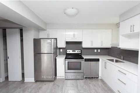 204 - 686 Bathurst Street