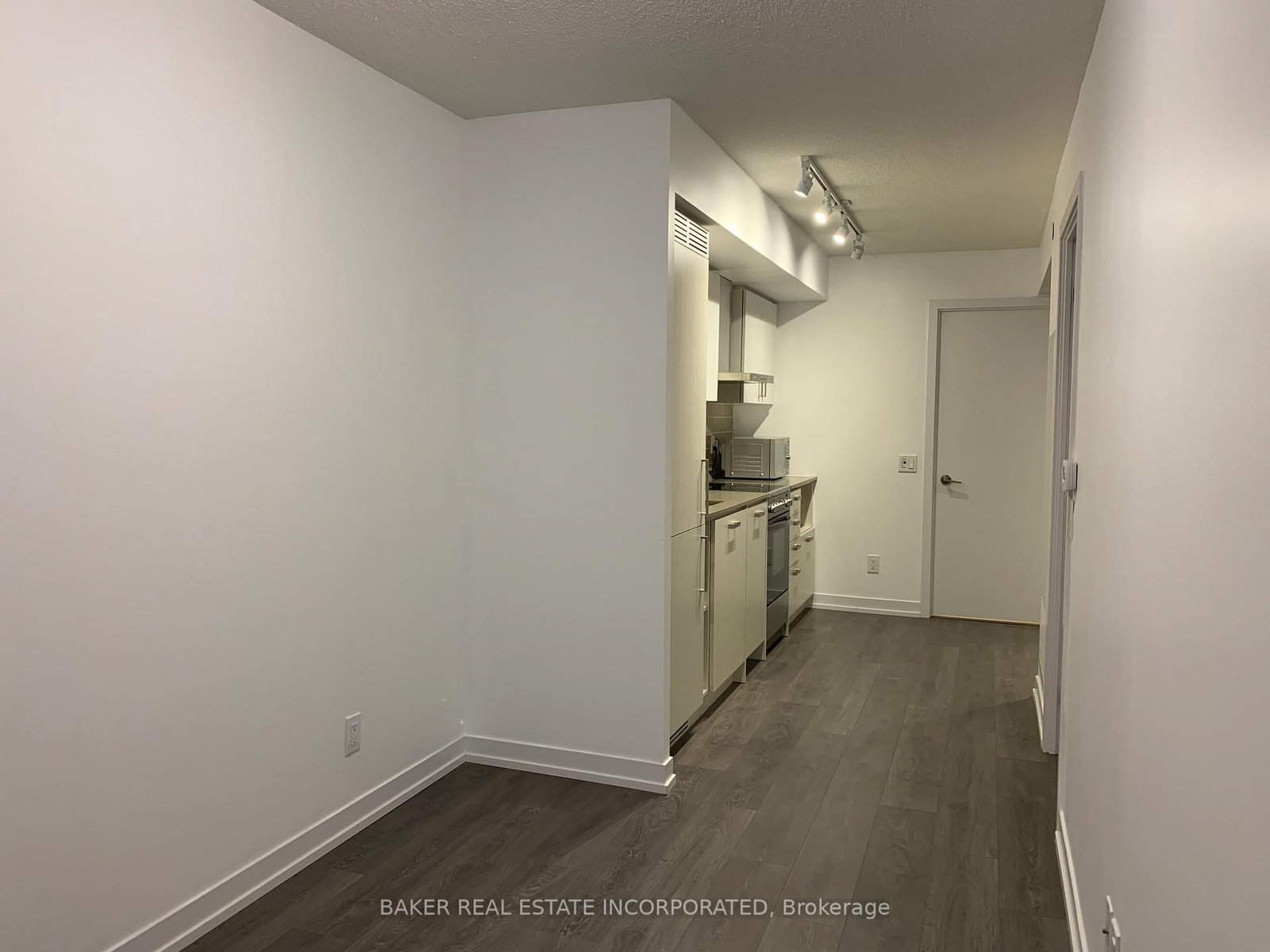 125 Redpath Avenue, Unit 3012 - Photo 8