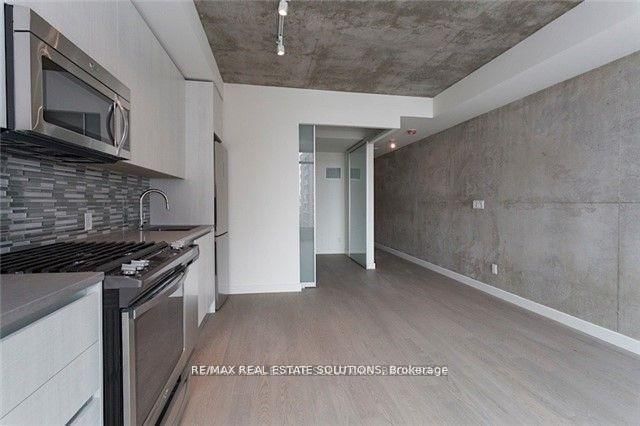 111 Bathurst Street, Unit 407 - Photo 8