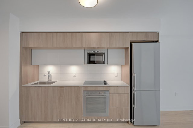 1205 - 575 Bloor Street E