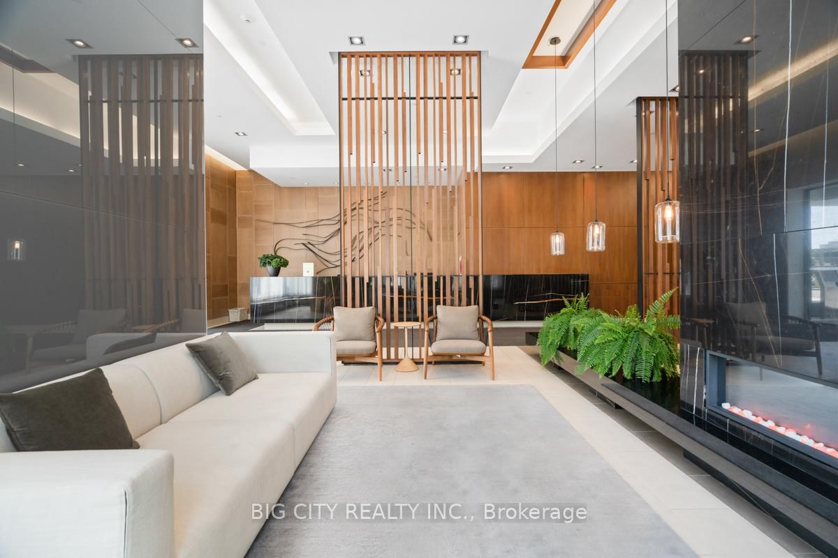 160 Vanderhoof Avenue, Unit 1609 - Photo 11