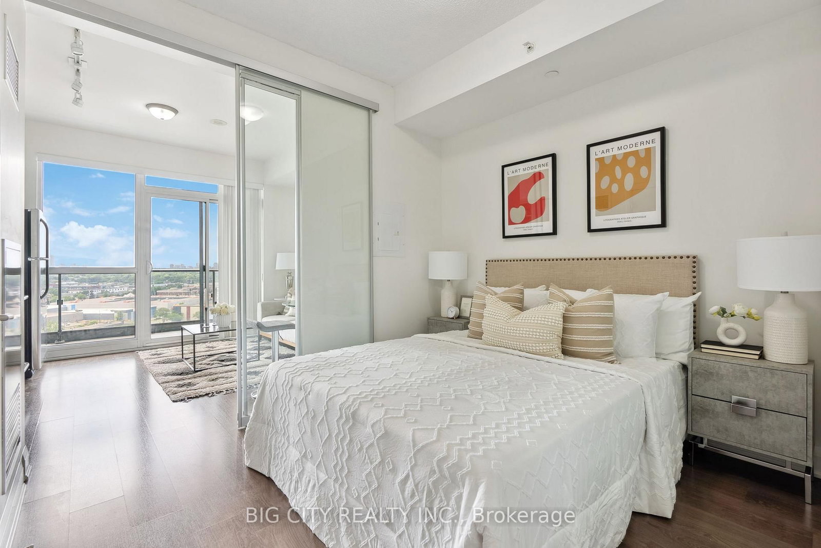 160 Vanderhoof Avenue, Unit 1609 - Photo 5