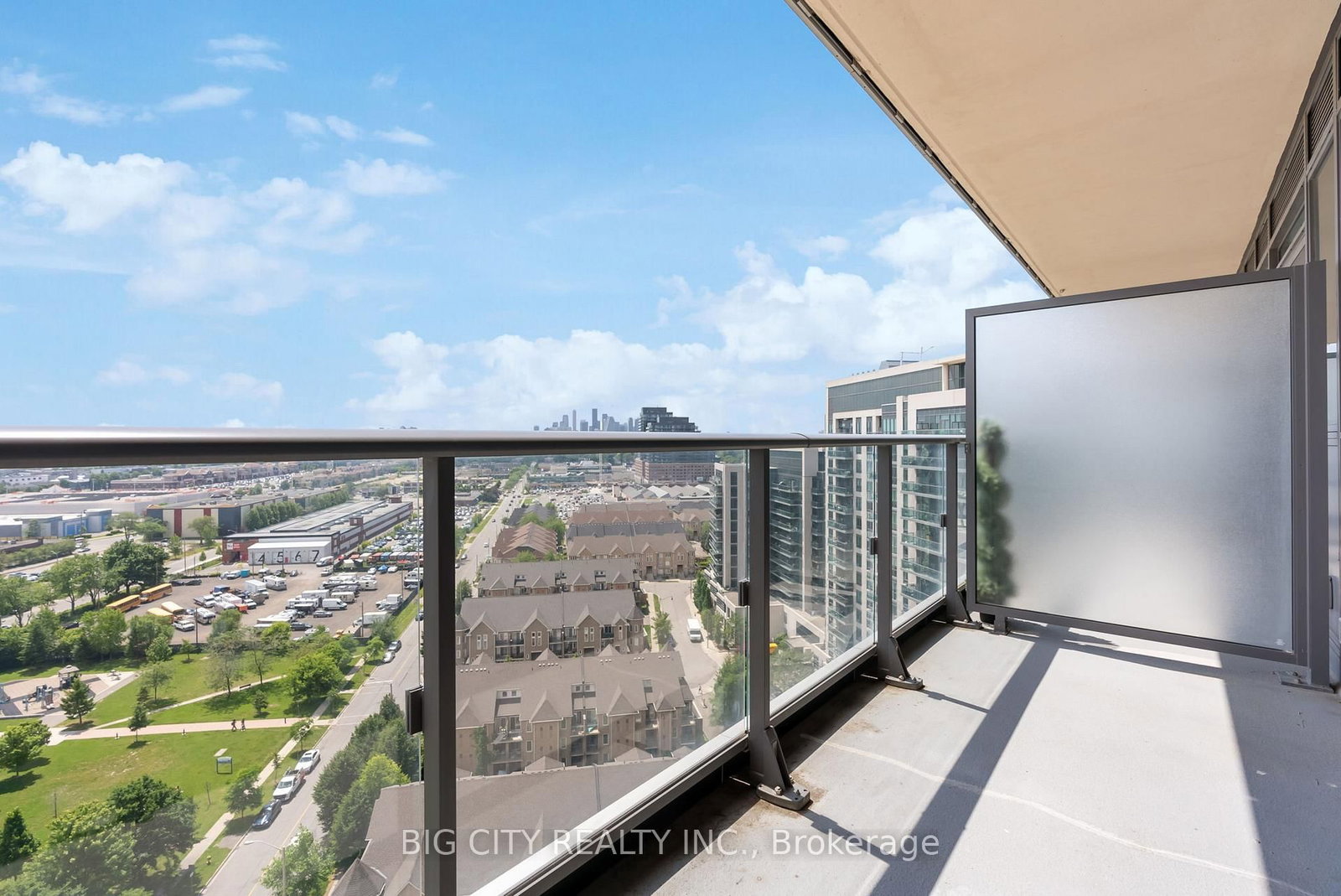 160 Vanderhoof Avenue, Unit 1609 - Photo 9