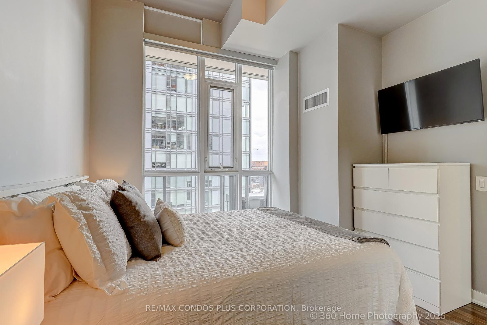 120 Parliament Street, Unit 1106 - Photo 9