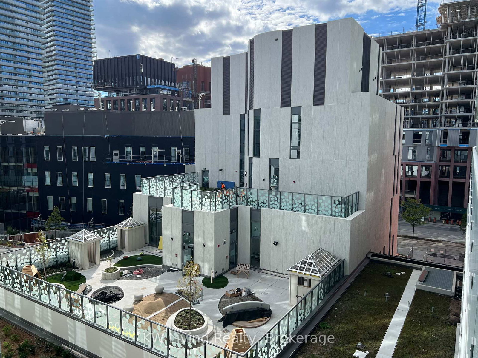 425 Front Street E, Unit 615 - Photo 15