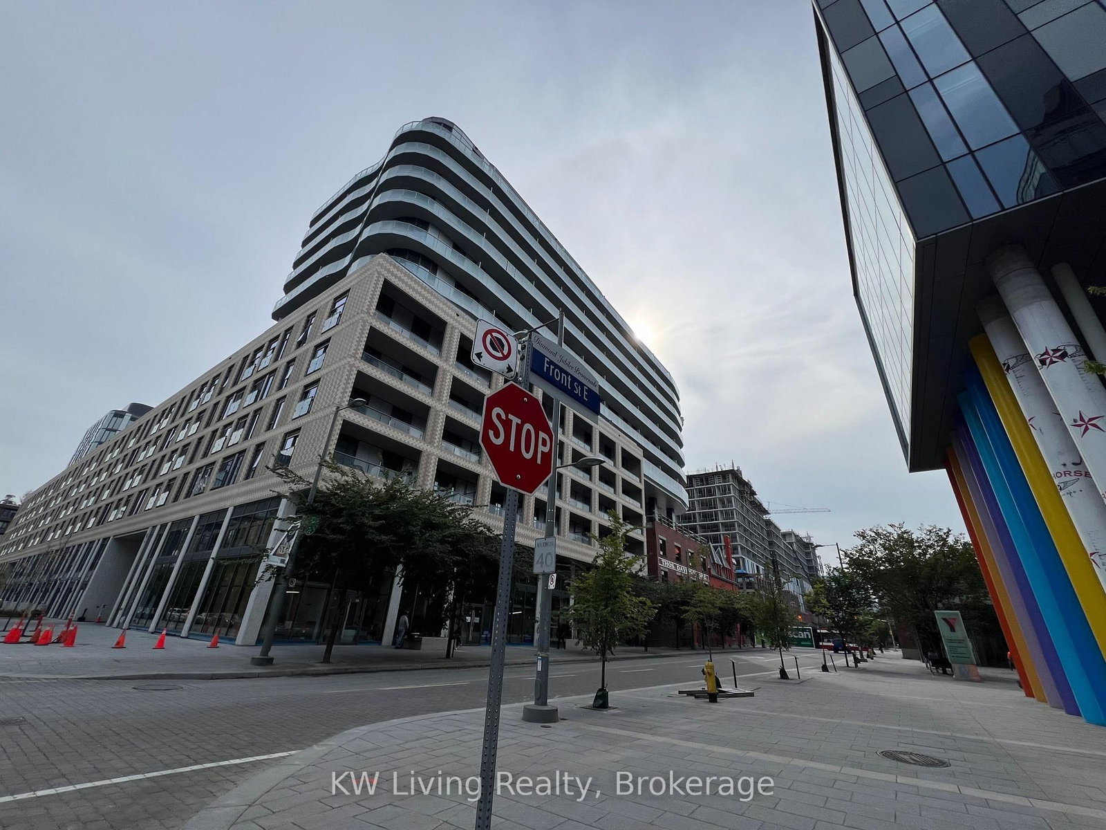 425 Front Street E, Unit 615 - Photo 2