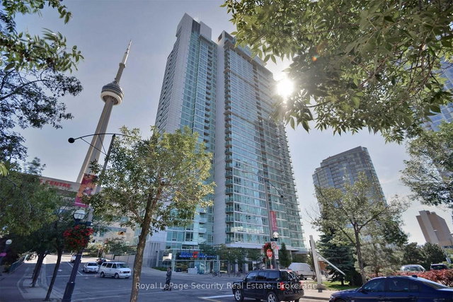 802 - 81 Navy Wharf Court