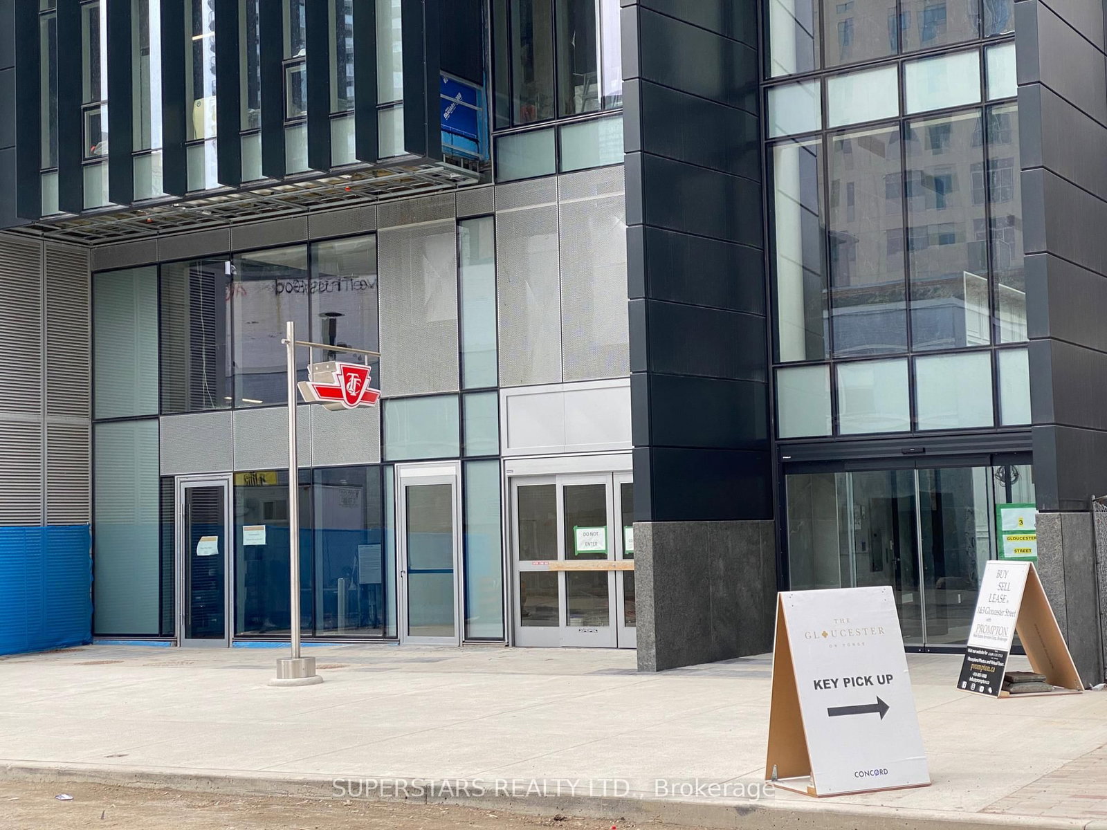 3 Gloucester Street, Unit 3303 - Photo 10