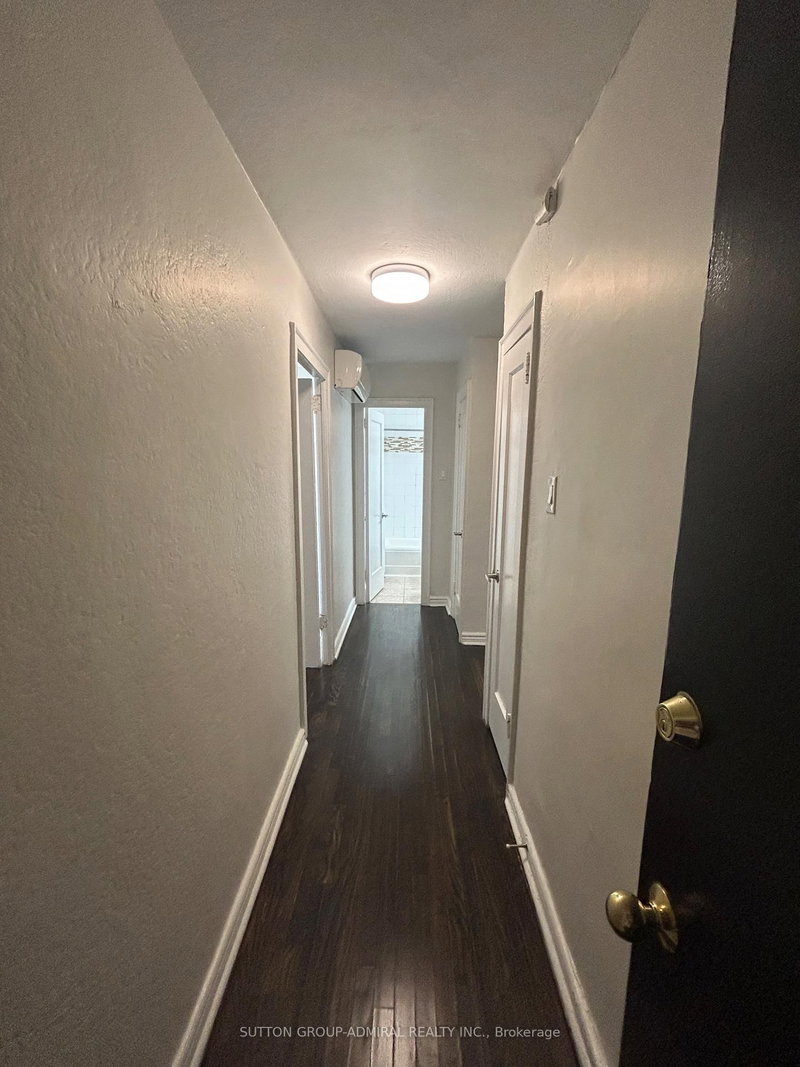 42 - 166 Eastbourne Ave, Toronto, M5P 2G6 | Image 2