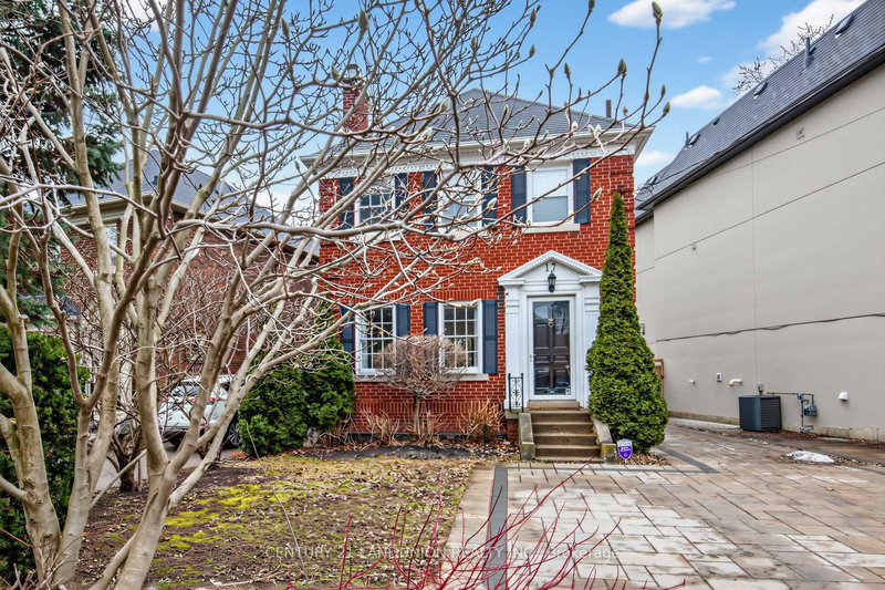 17 Otter Cres, Toronto, M5N 2W3 | Image 2