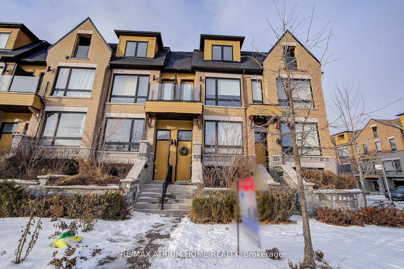 252B Finch Ave E, Toronto, M2N 0K3 | Image 2