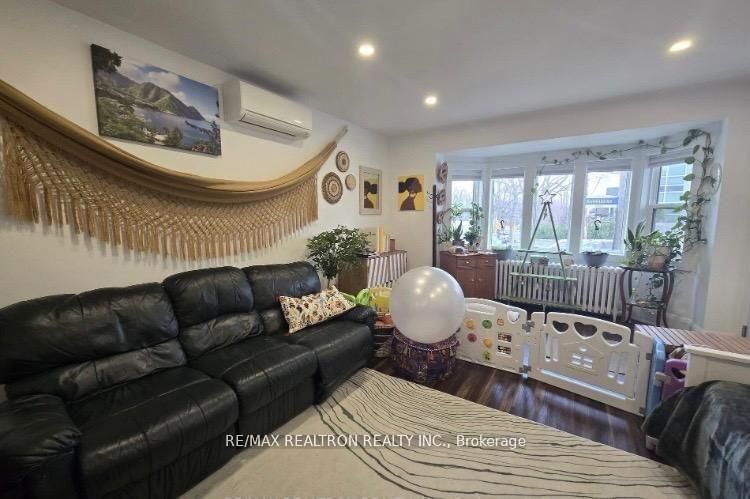 1182 Avenue Road, Unit (MAIN) - Photo 5