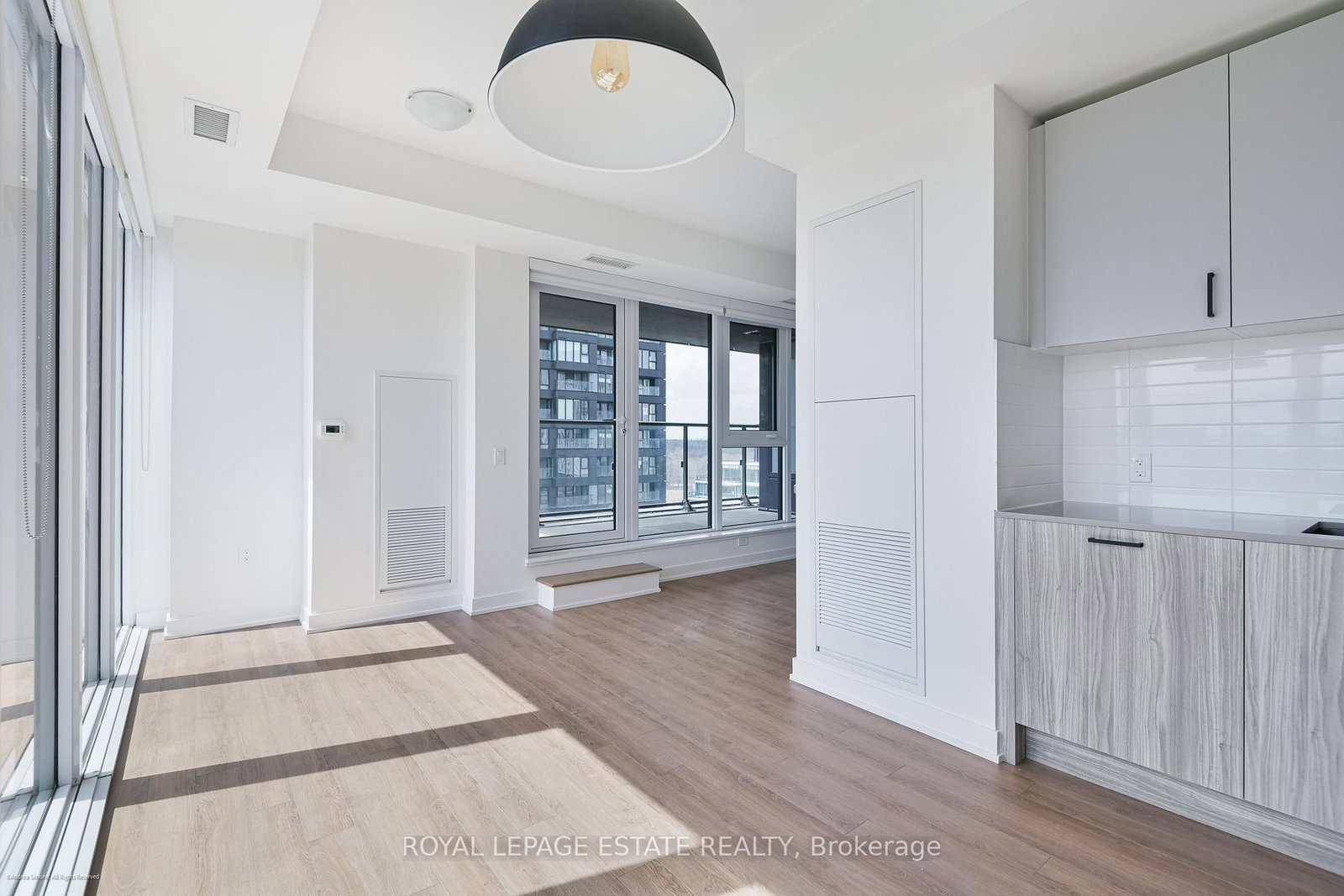 5 Quarrington Lane, Unit #1011 - Photo 11