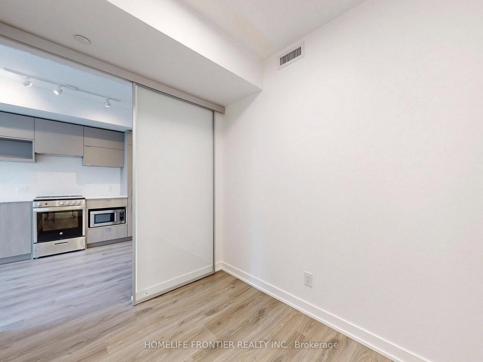 100 Queen Street E, Unit 1907 - Photo 8