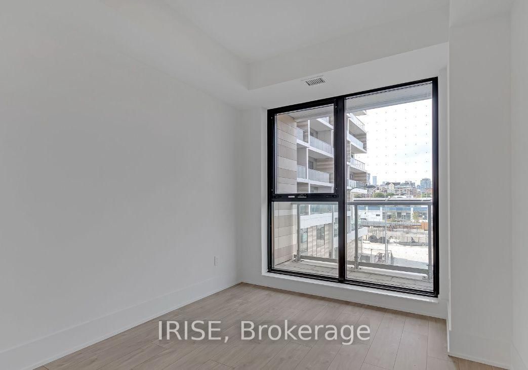 118 Merchants' Wharf, Unit 215 - Photo 12