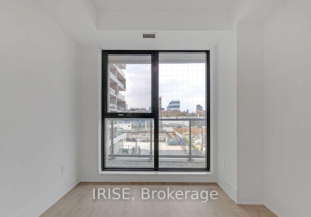 118 Merchants' Wharf, Unit 215 - Photo 13