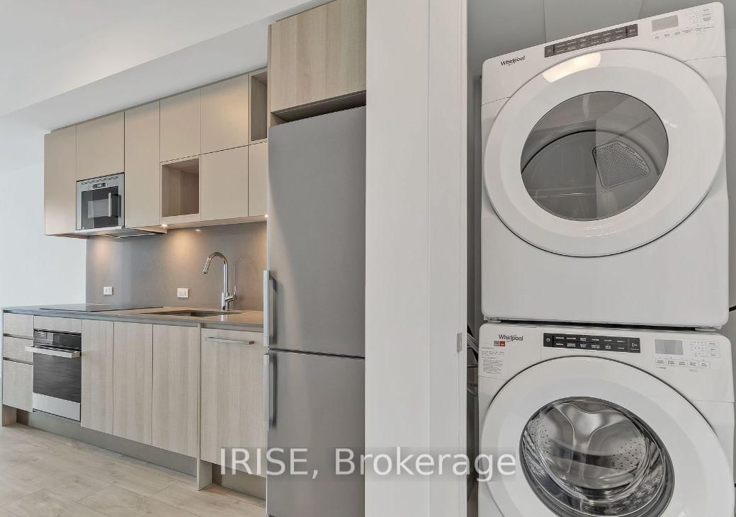 118 Merchants' Wharf, Unit 215 - Photo 18