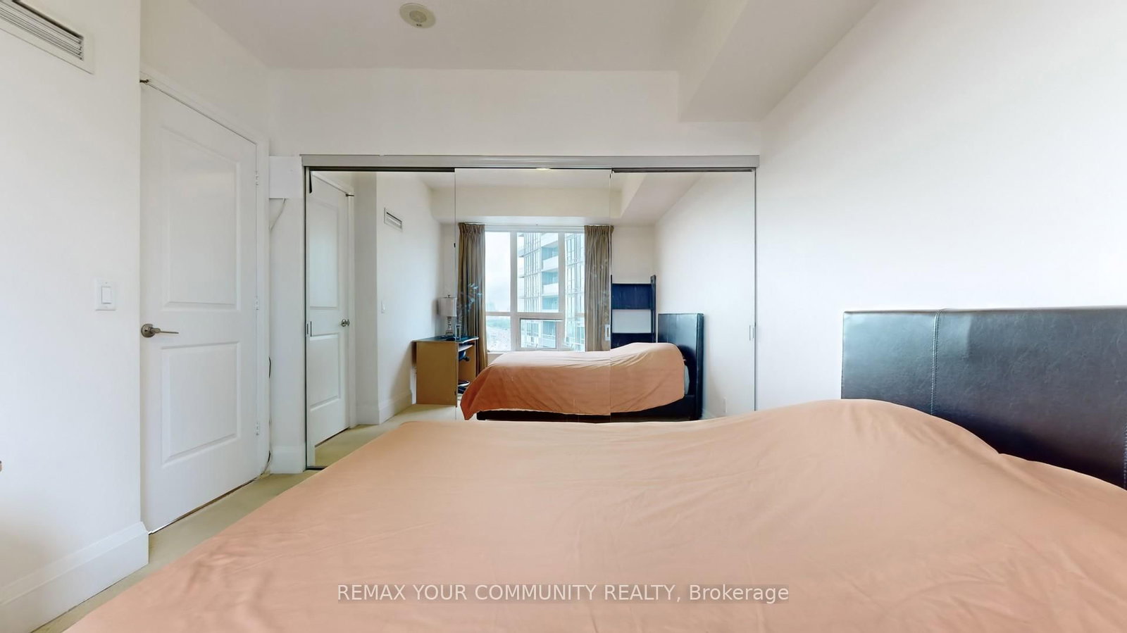 100 Harrison Garden Boulevard S, Unit 1422 - Photo 25