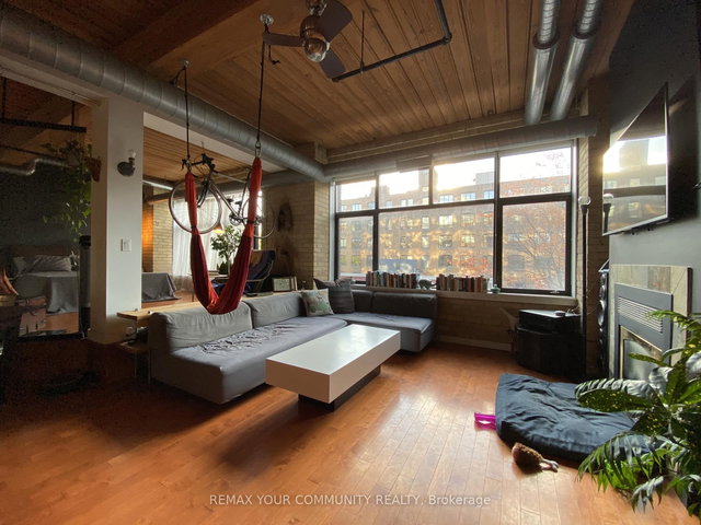 204 - 436 Wellington Street W