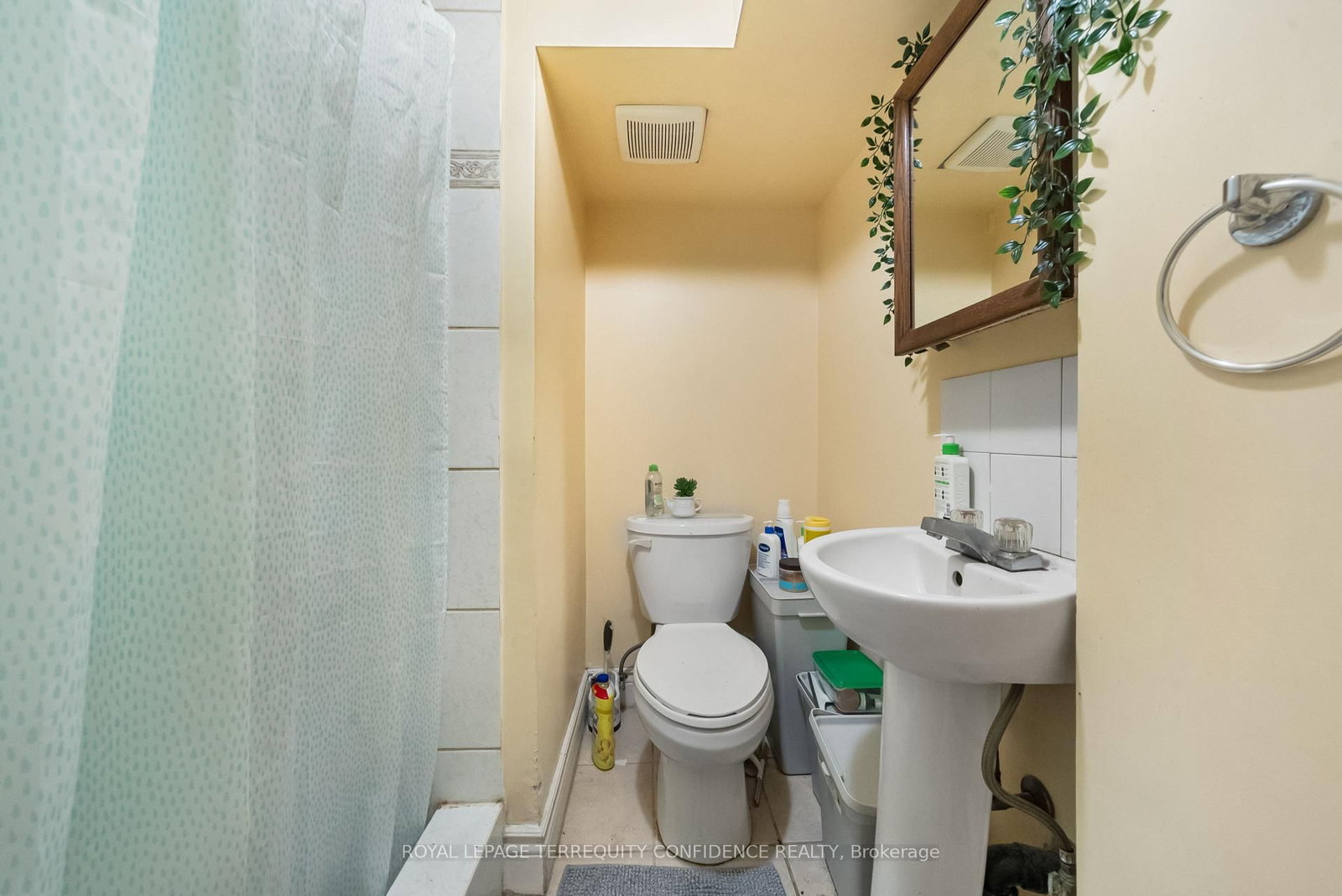 Detached House for sale at 69 Nipigon Avenue, Toronto, Ontario, M2M 2V9 - Newtonbrook East - MLS: C13014382