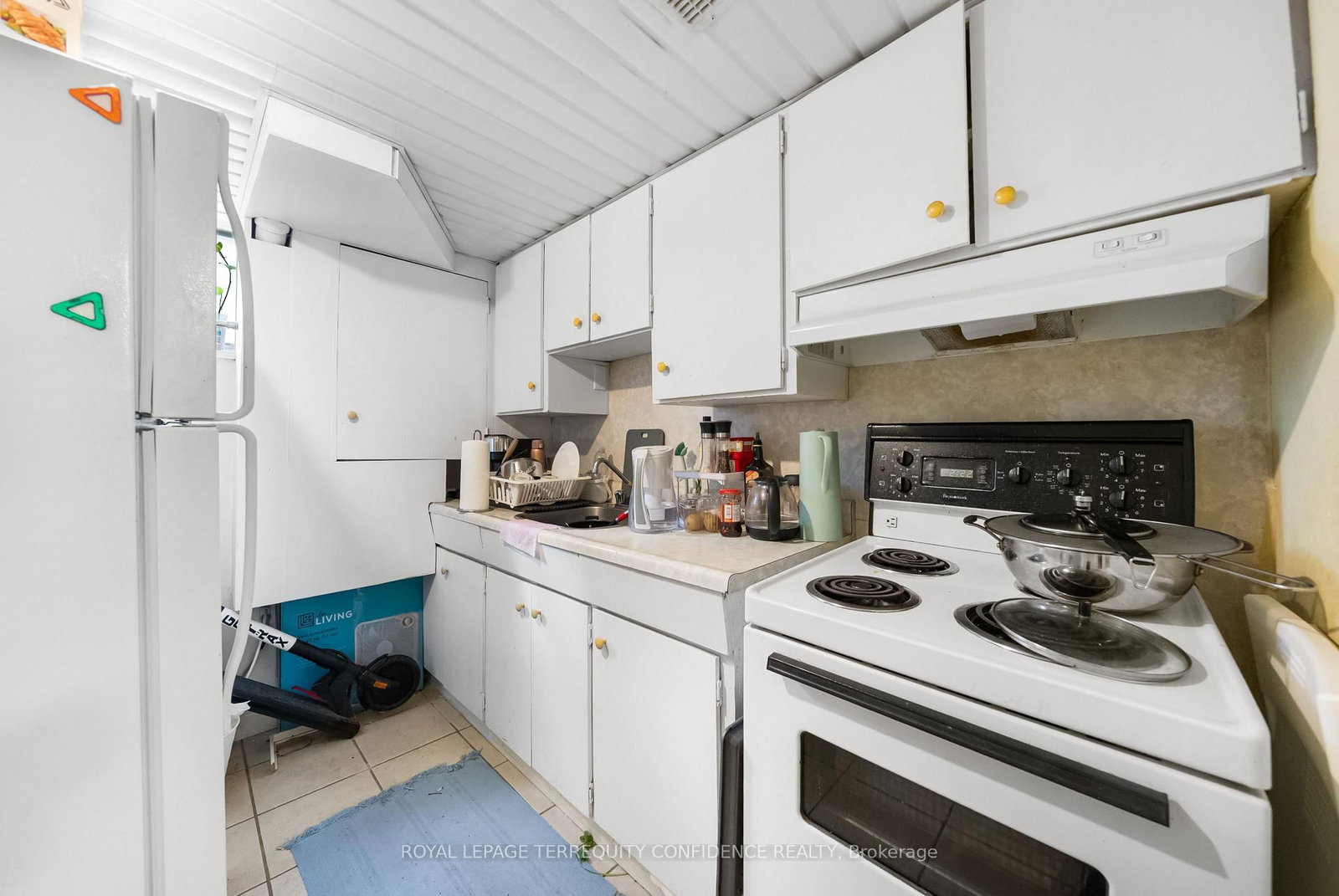 Detached House for sale at 69 Nipigon Avenue, Toronto, Ontario, M2M 2V9 - Newtonbrook East - MLS: C13014382