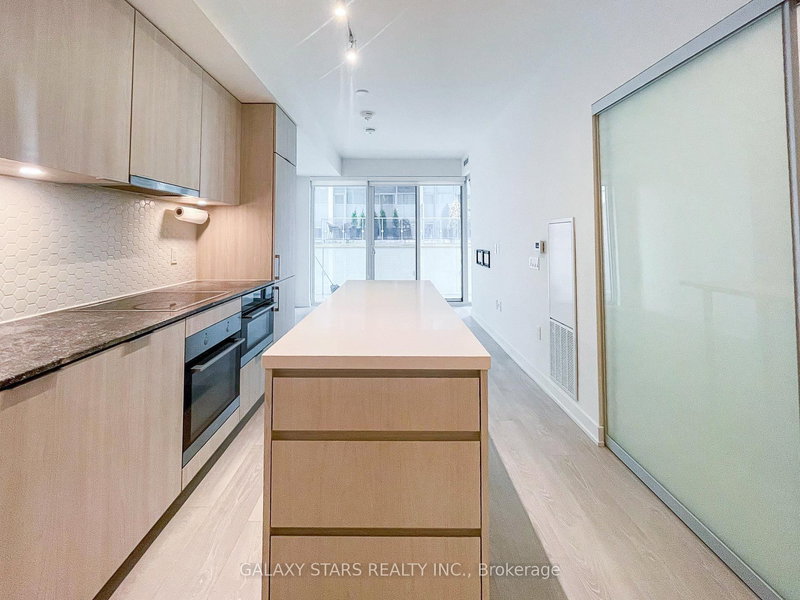 309 - 15 Queens Quay E, Toronto, M5E 0C5 | Image 3