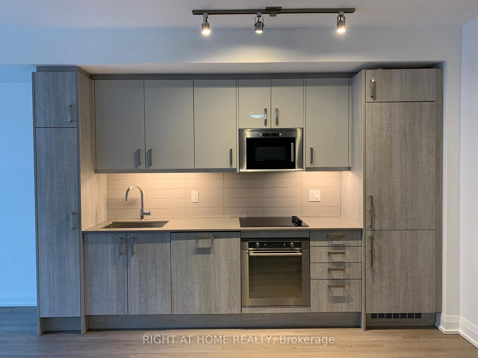 77 Mutual Street, Unit 1010 - Photo 4