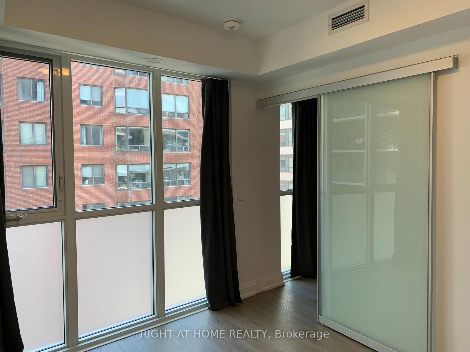 77 Mutual Street, Unit 1010 - Photo 9