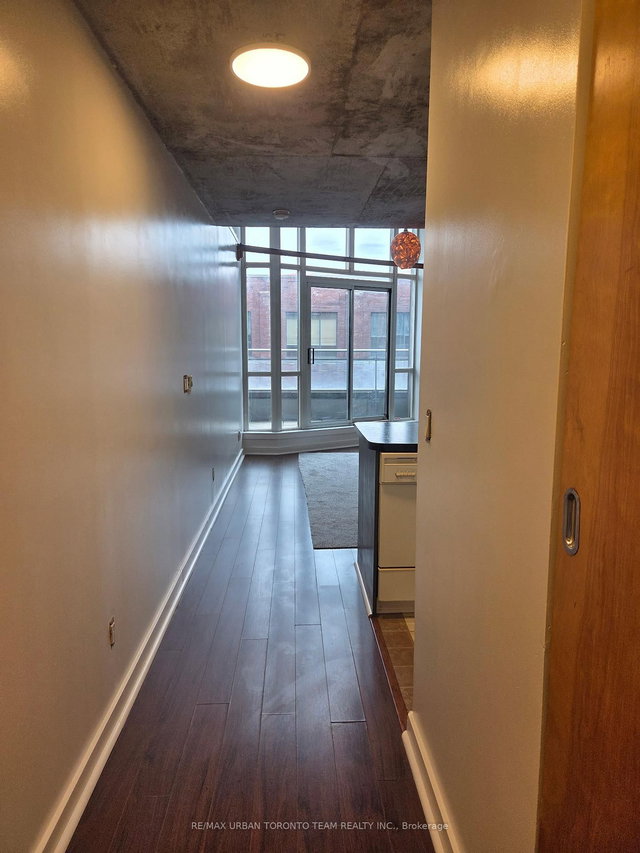 209 - 255 Richmond Street E