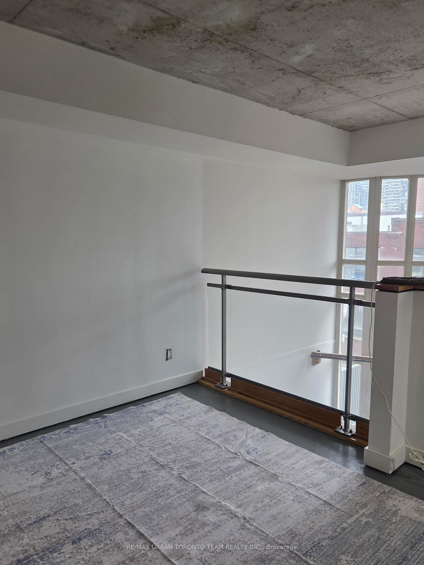 255 Richmond Street E, Unit 209 - Photo 9