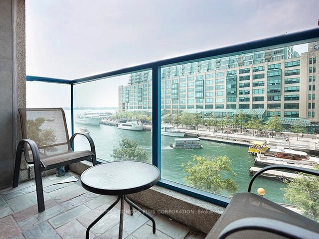 509 - 77 Harbour Square