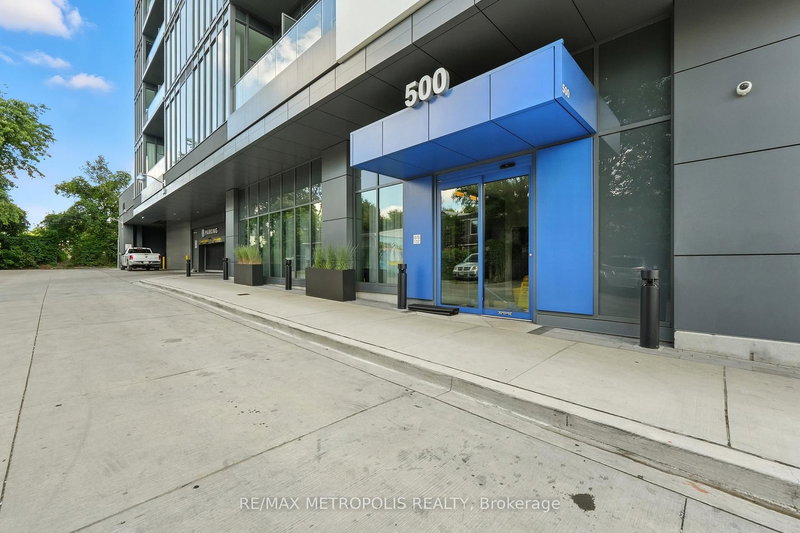 815 - 500 Dupont St, Toronto, M6G 0B8 | Image 2