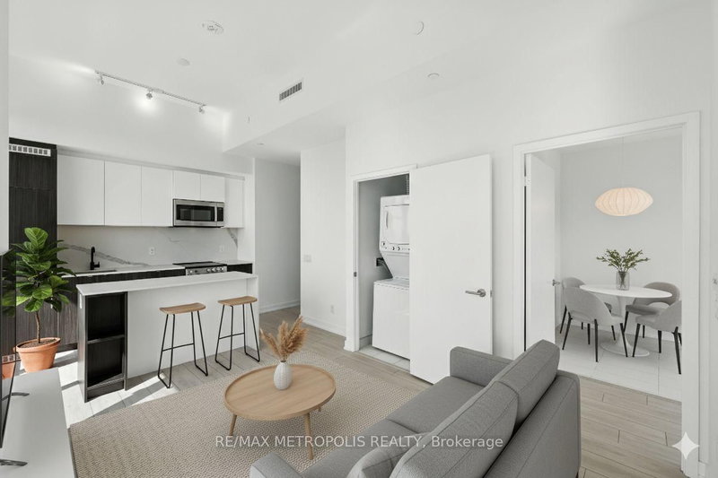 815 - 500 Dupont St, Toronto, M6G 0B8 | Image 3