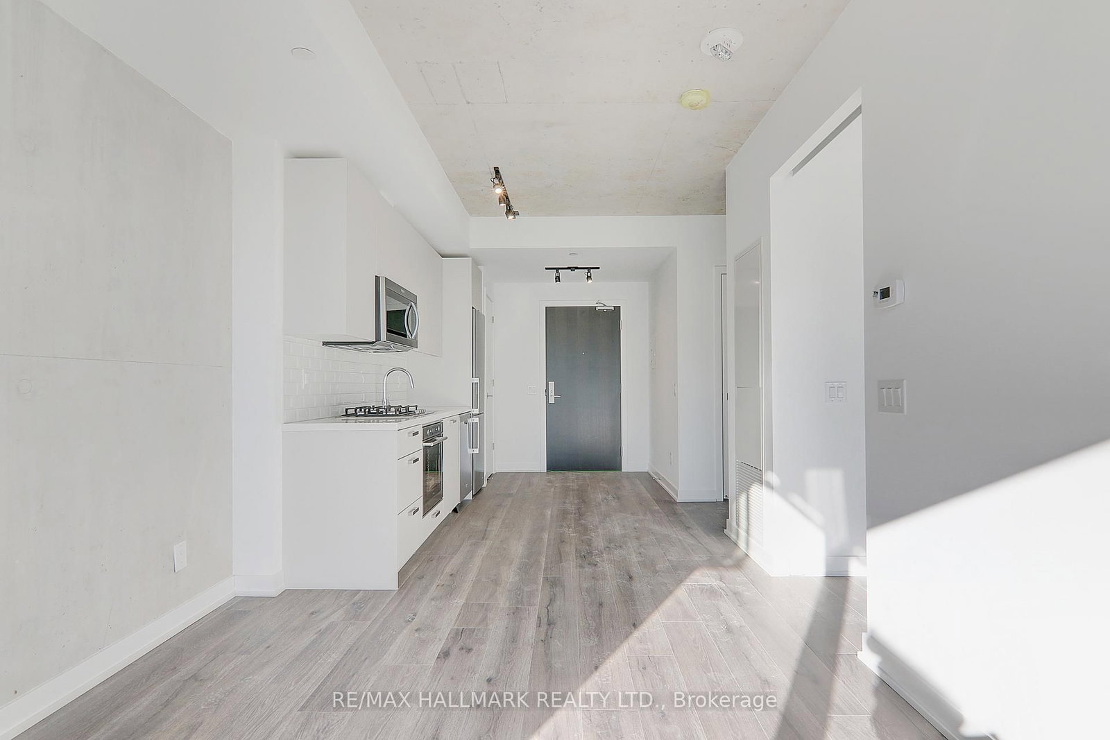 55 Ontario Street, Unit 606 - Photo 13