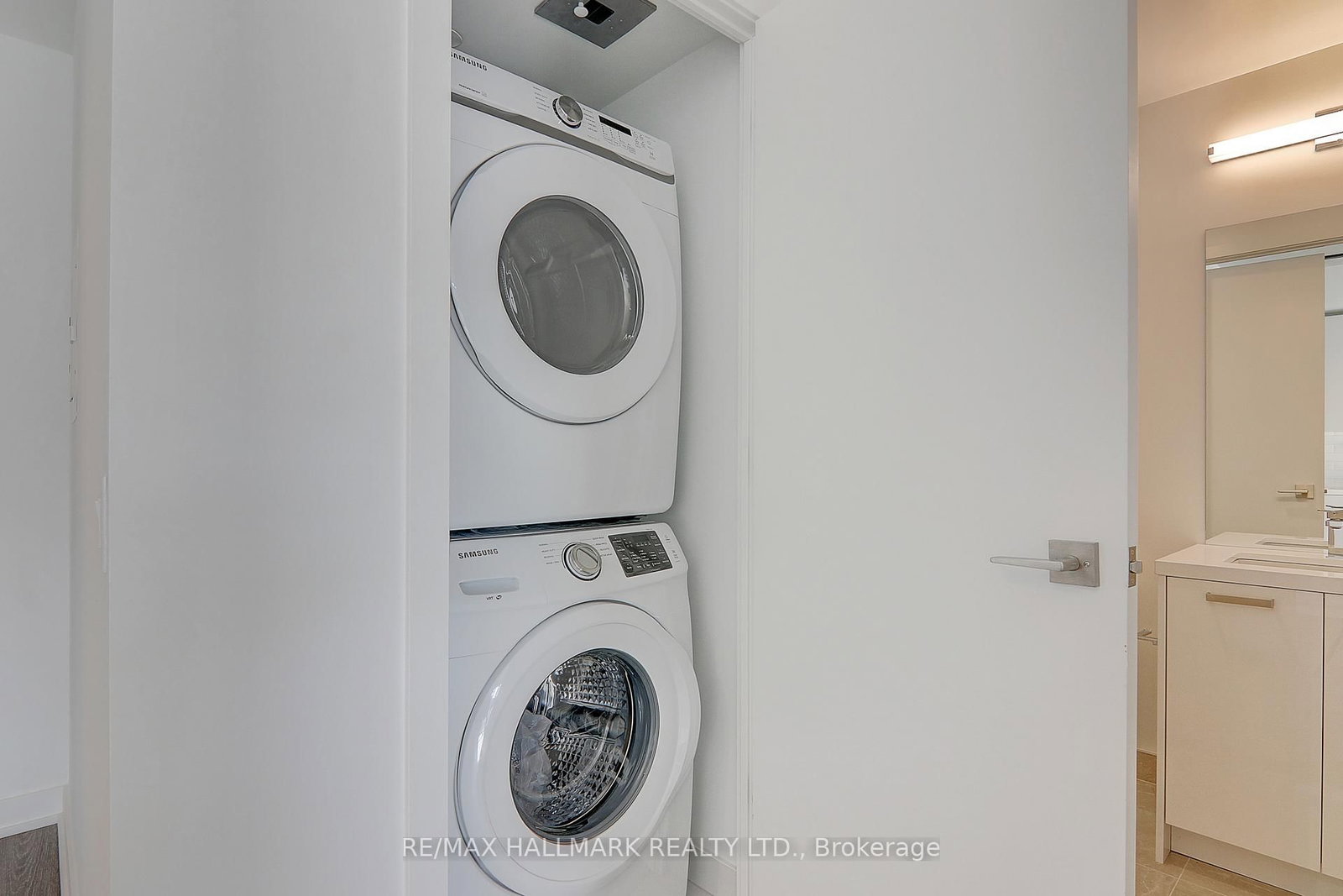 55 Ontario Street, Unit 606 - Photo 19