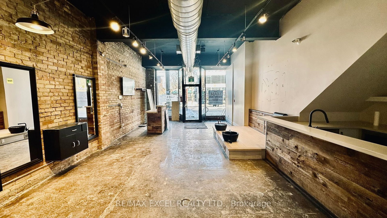 685 Queen Street W, Unit Main #2 - Photo 3