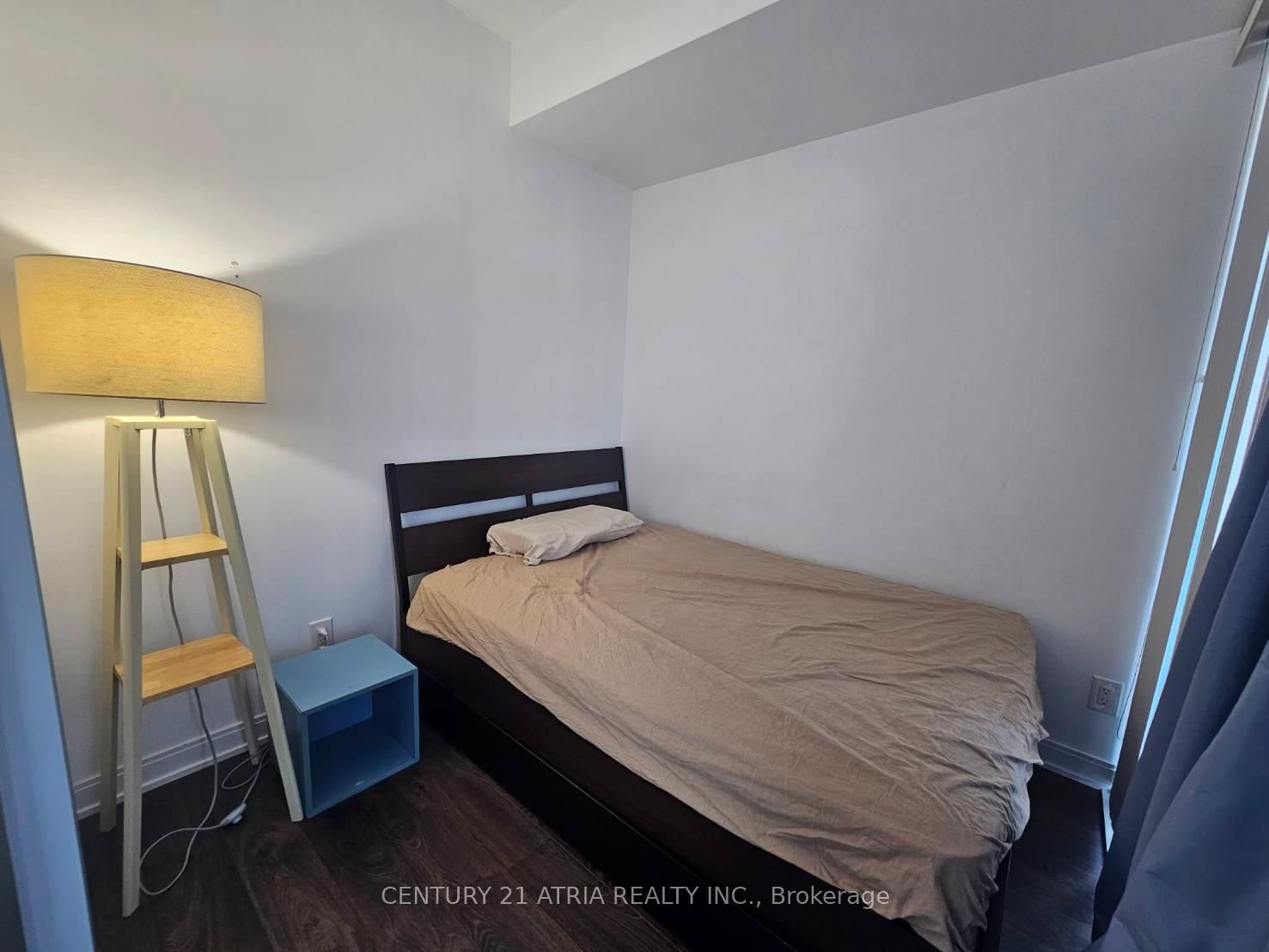 42 Charles Street E, Unit 3908 - Photo 14