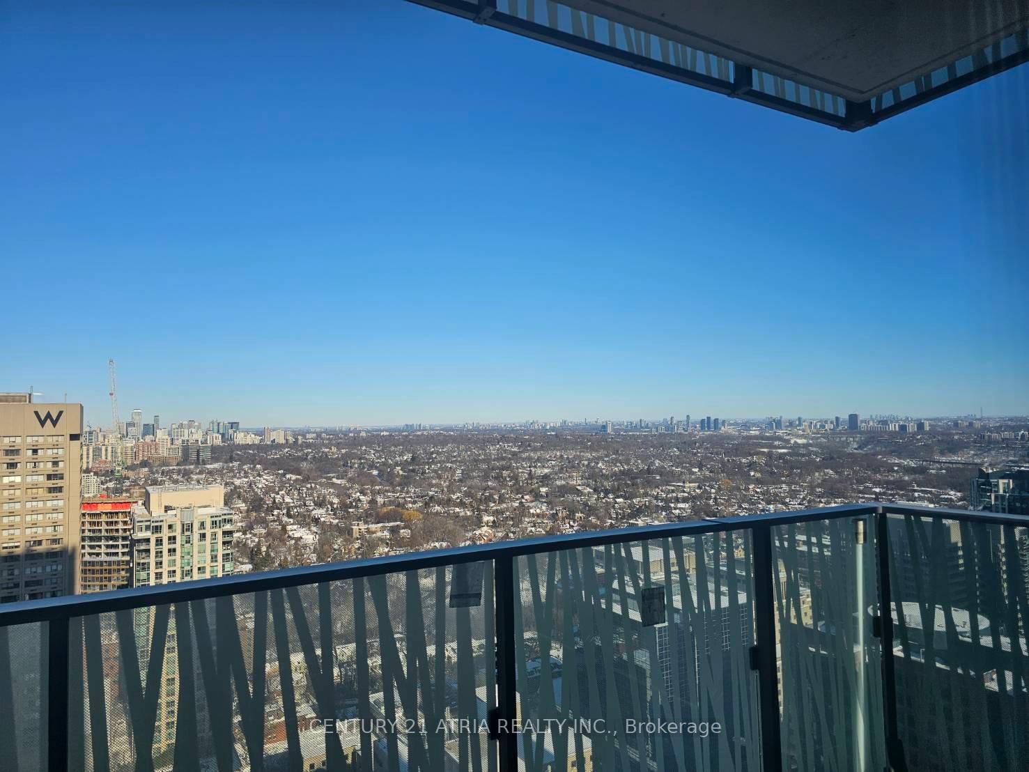 42 Charles Street E, Unit 3908 - Photo 17