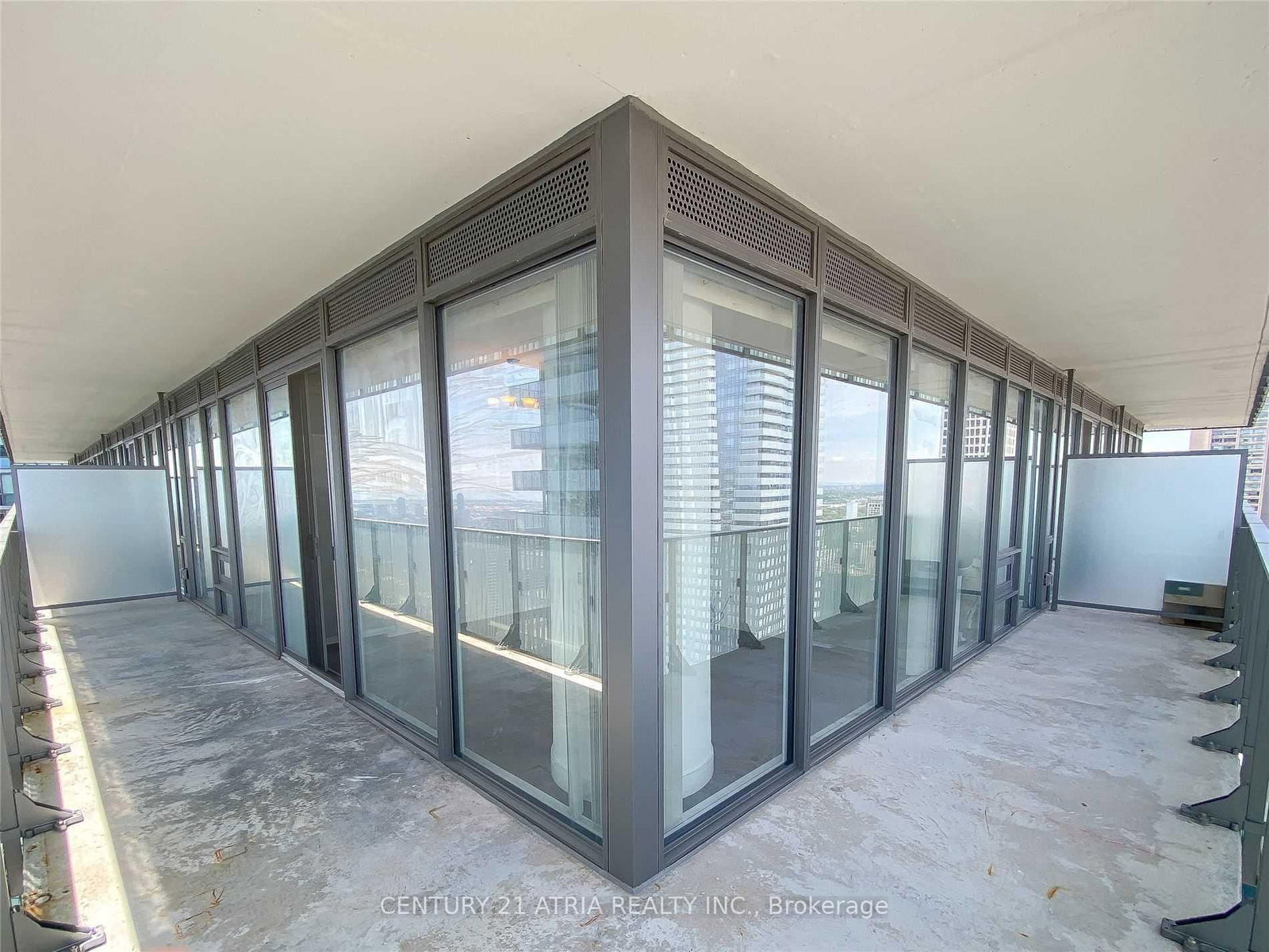 42 Charles Street E, Unit 3908 - Photo 18