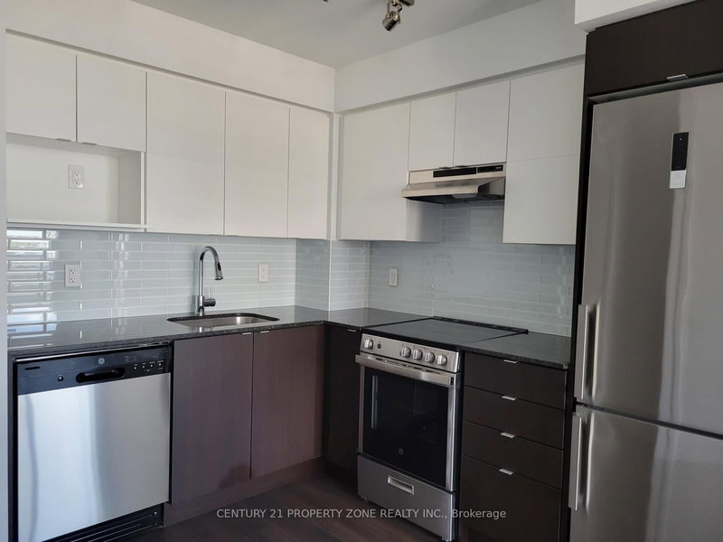 820 - 120 Varna Dr, Toronto, M6A 0B3 | Image 3