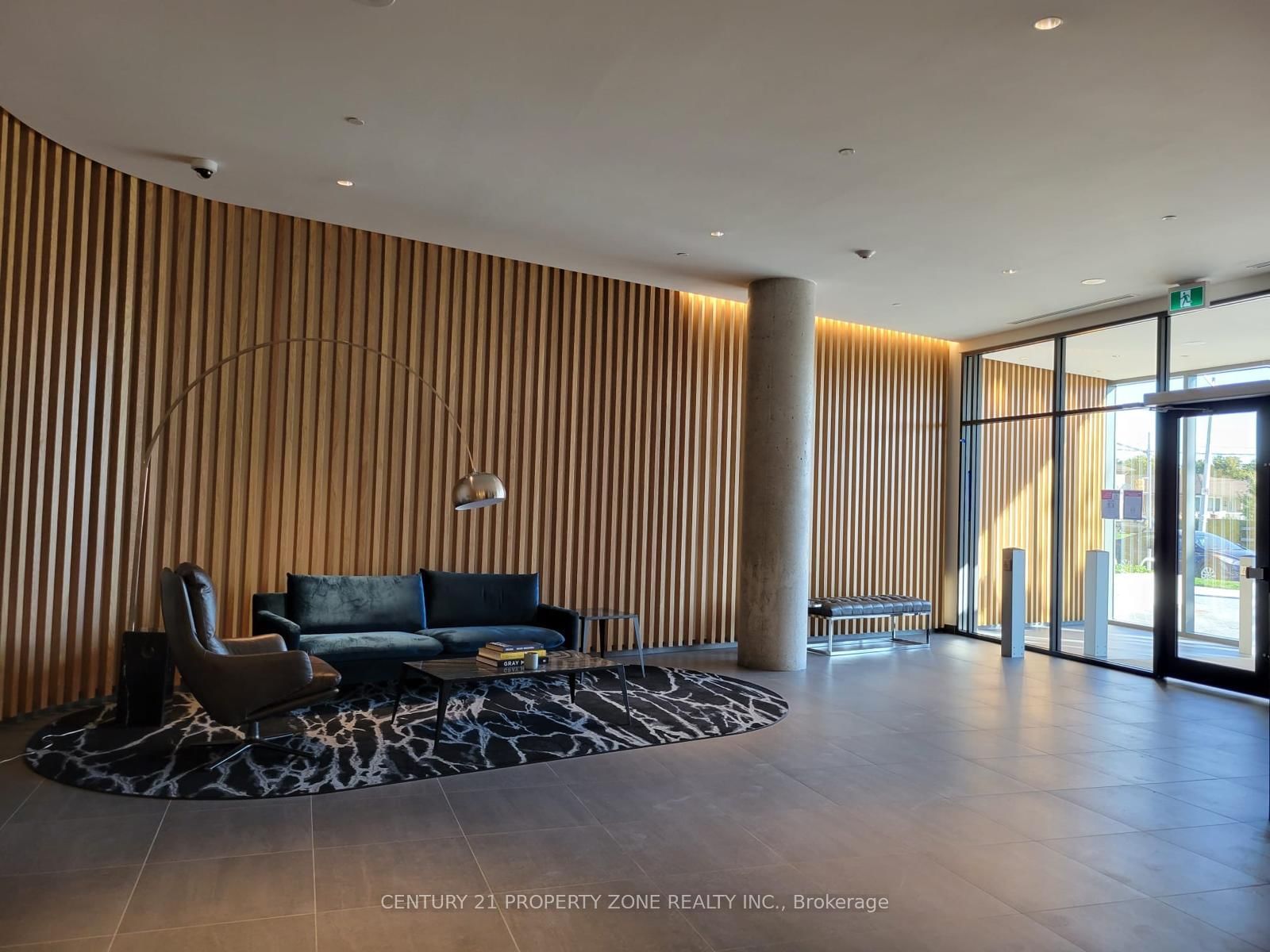 120 Varna Drive, Unit 820 - Photo 4