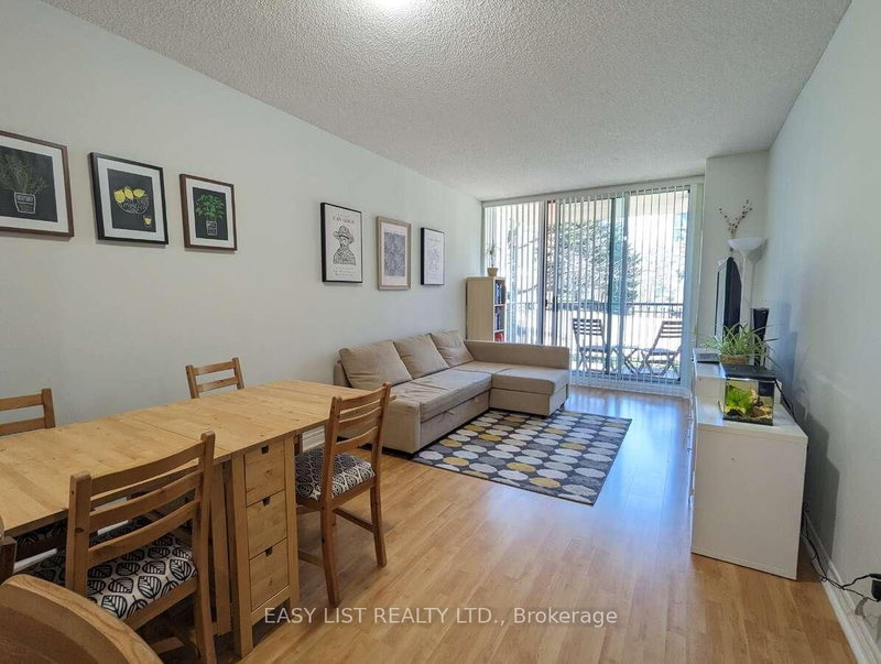 222 - 38 William Carson Cres, Toronto, M2P 2H2 | Image 2