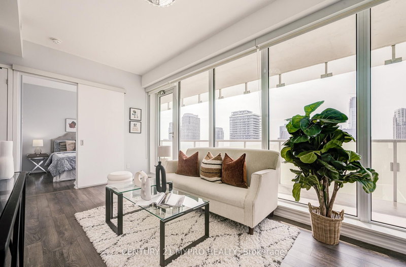 3109 - 197 Yonge St, Toronto, M5B 1M4 | Image 3