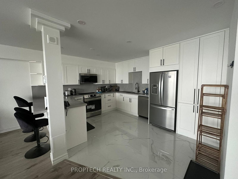 1618 - 33 Harbour Sq, Toronto, M5J 2G2 | Image 3