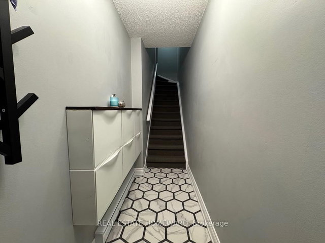 350 - 3 Everson Drive