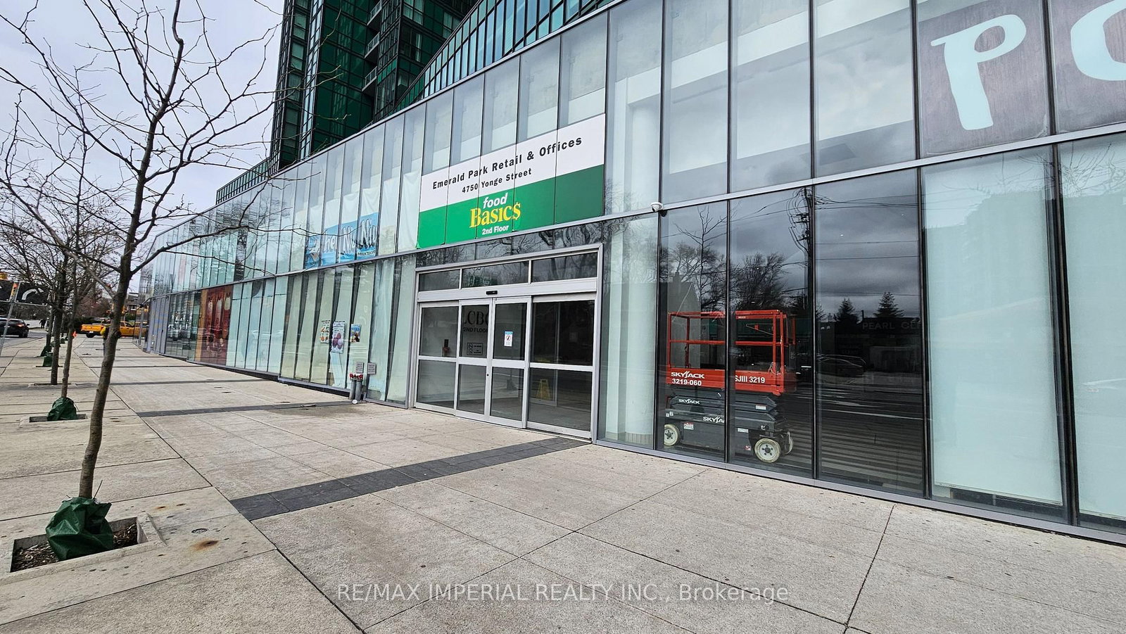 4750 Yonge Street, Unit 121 - Photo 18