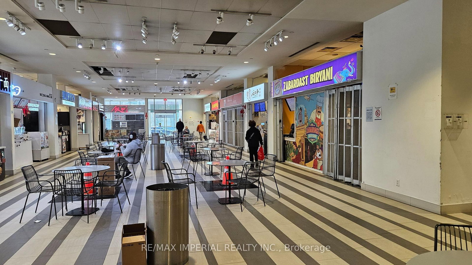 4750 Yonge Street, Unit 121 - Photo 21