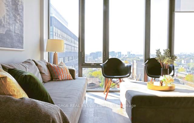 1406 - 95 Bathurst St, Toronto, M5V 0H7 | Image 3