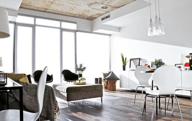 Condo for sale at 1406-95 Bathurst Street, Toronto, Ontario, M5V 0H7 - Waterfront Communities C1 - MLS: C13015486