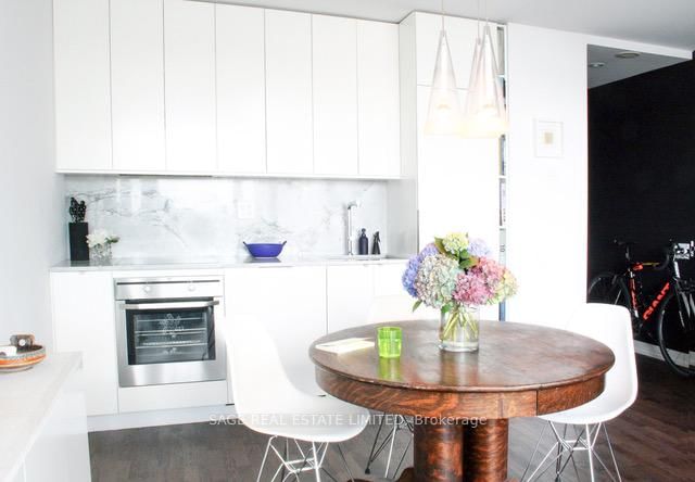 Condo for sale at 1406-95 Bathurst Street, Toronto, Ontario, M5V 0H7 - Waterfront Communities C1 - MLS: C13015486